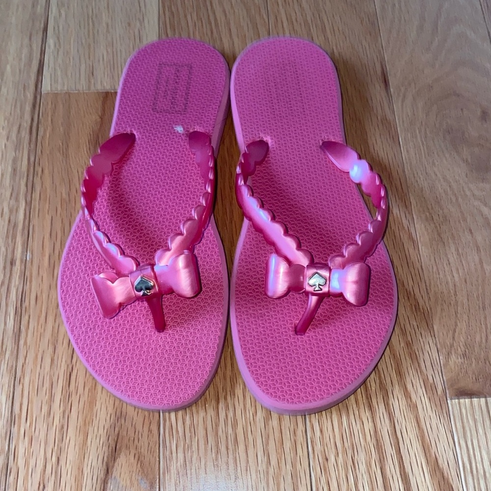 Kate Spade Hot pink flip flops Size 7